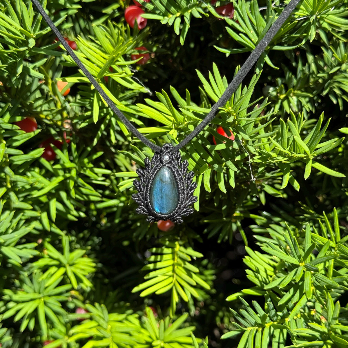 Macrame Labradorite Necklace