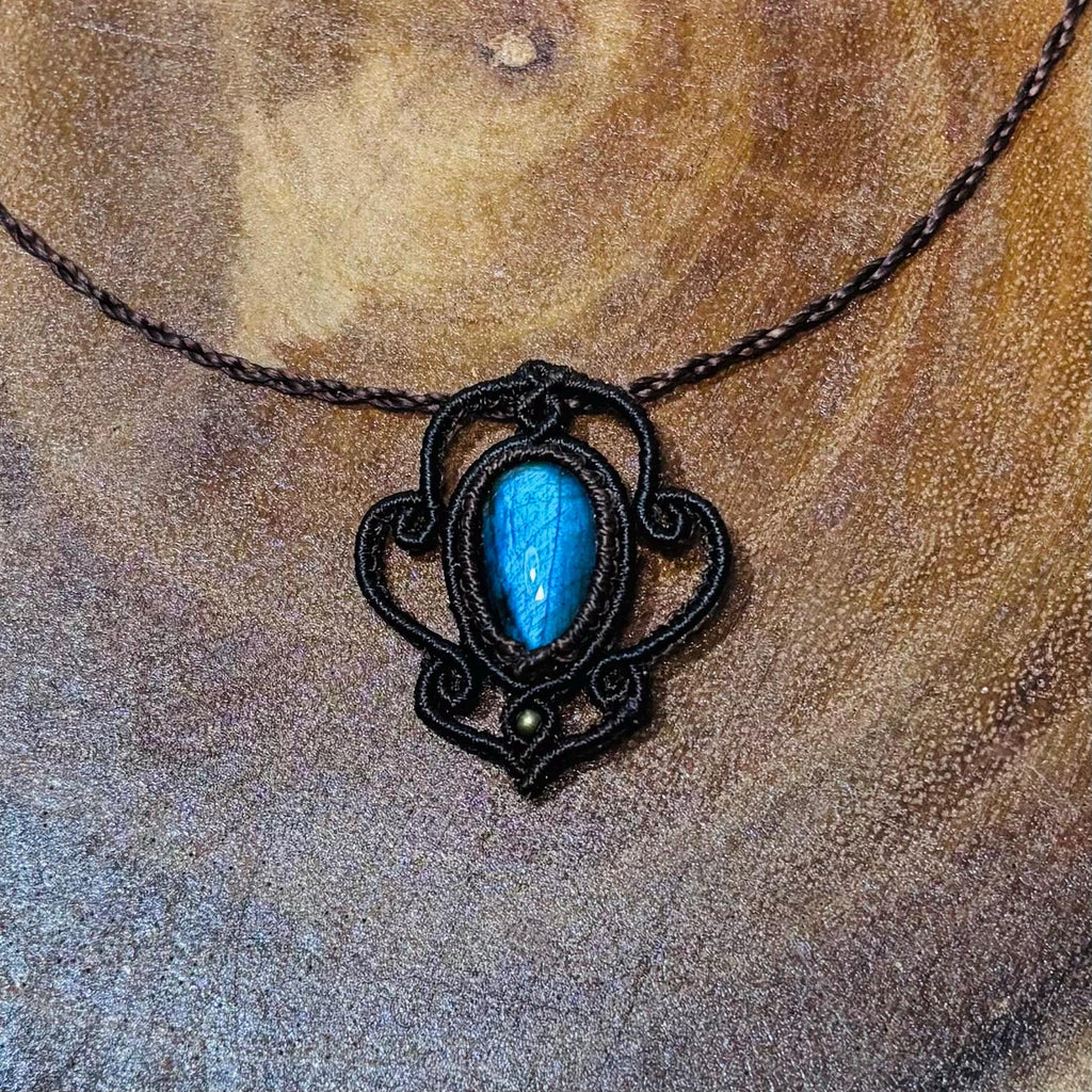 Earthy Labradorite Micro macrame Choker
