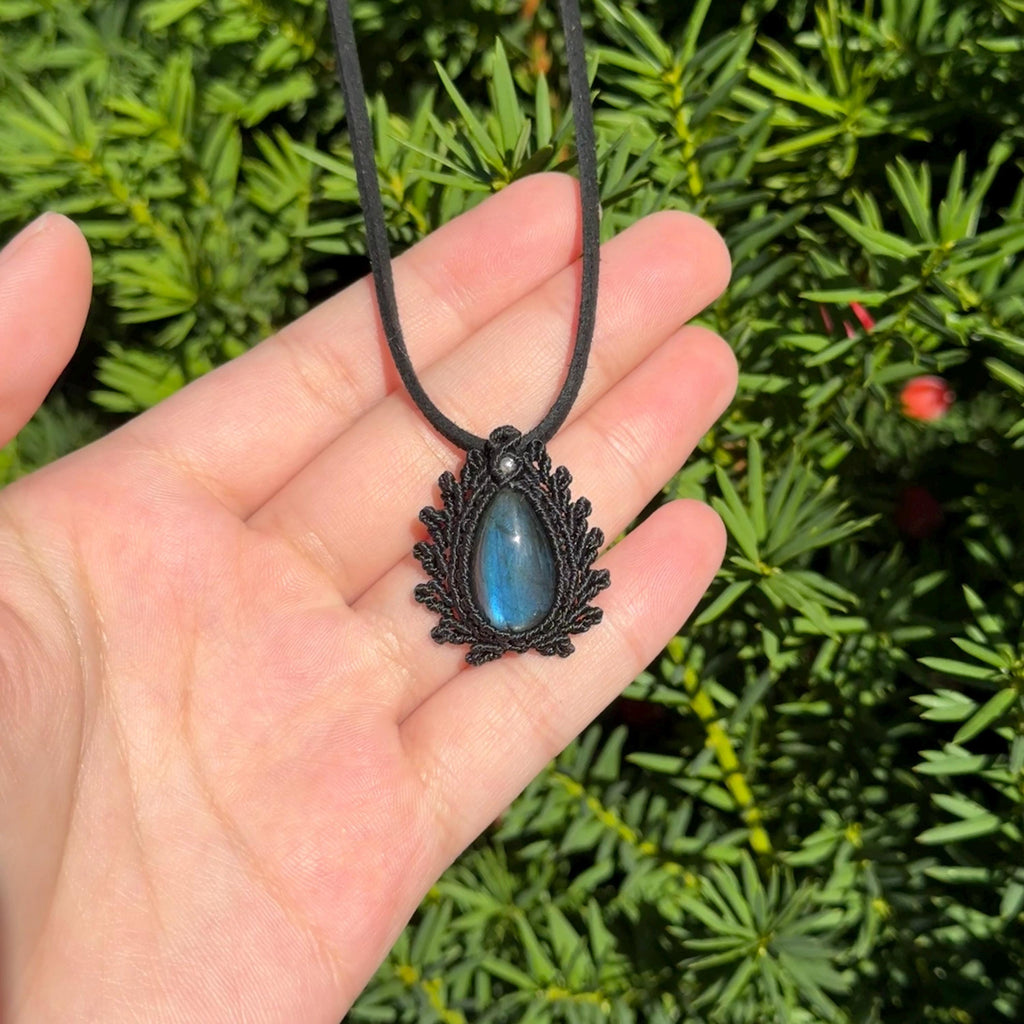 Macrame Labradorite Necklace