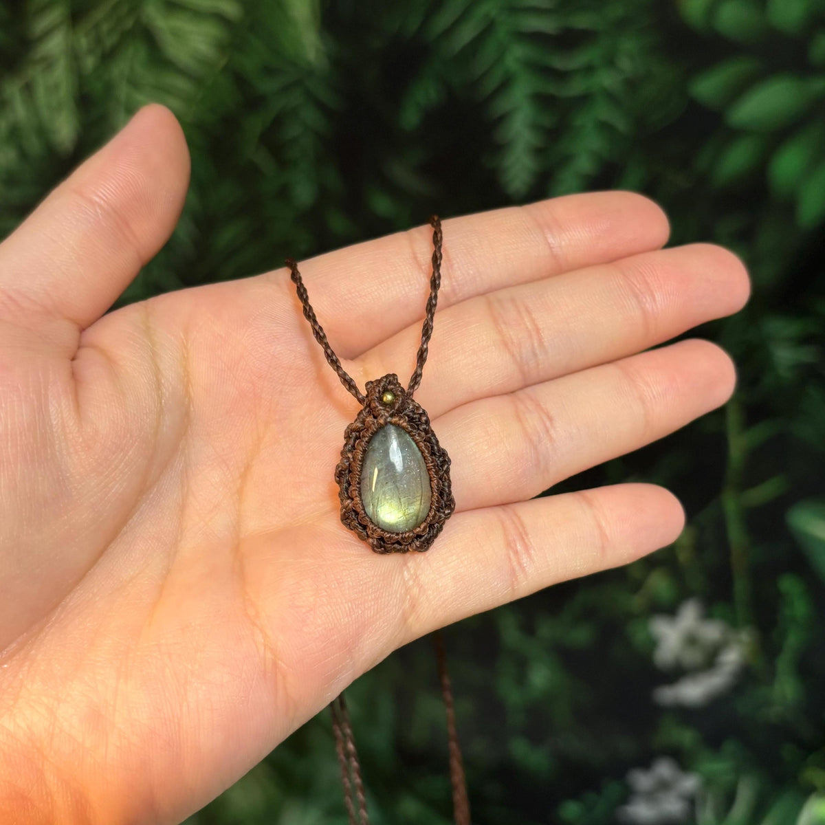 Labradorite Pendant Choker