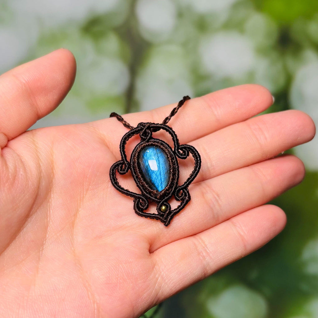 Earthy Labradorite Micro macrame Choker